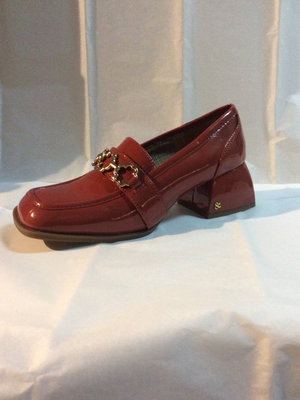 Sam & Libby Women's Patent Leather Heeled Loafers with Gold Clover Chain Detail